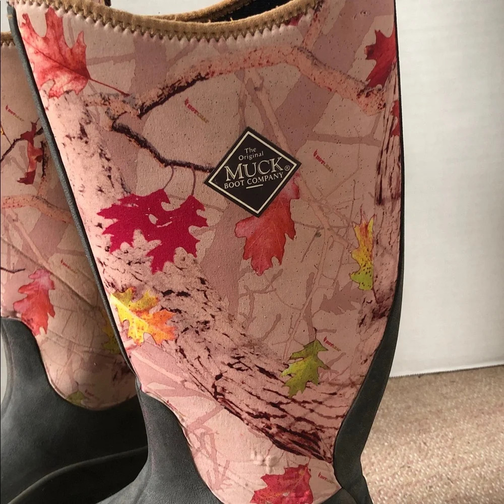 Muck Boots Autumn Leaf Print Waterproof Women’s Size 7